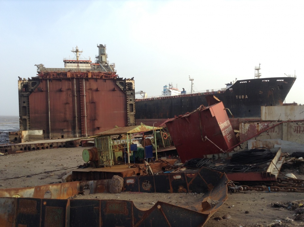 Union fights for safety after 5 killed in Indian shipyard IndustriALL