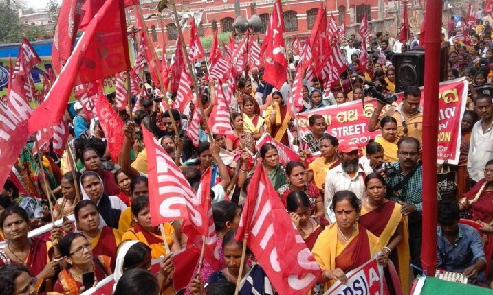 Hindistan: Sendikaların İşçi Düşmanı Yasalara Karşı Birleşik Mücadelesi