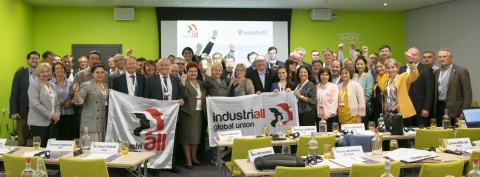 Organizing White Collar Workers Industriall