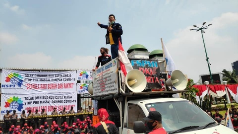 Indonesian Unions Oppose Omnibus Bill Industriall