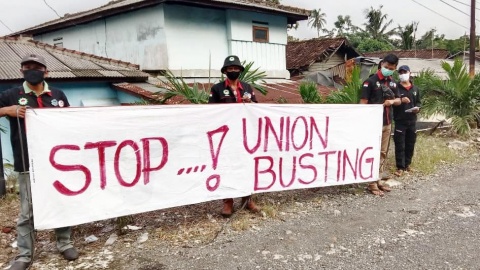 indonesian paper workers fighting for their jobs industriall