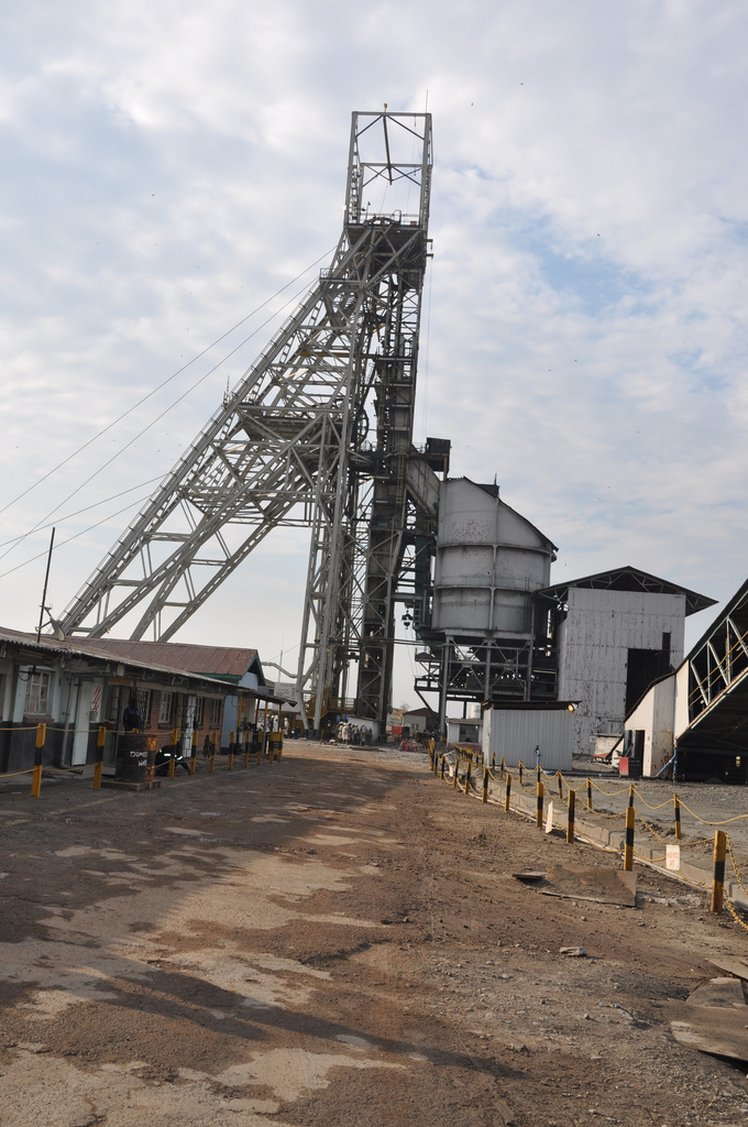 Zambia Union condemns plans to cut 4,700 jobs at Glencore’s Mopani