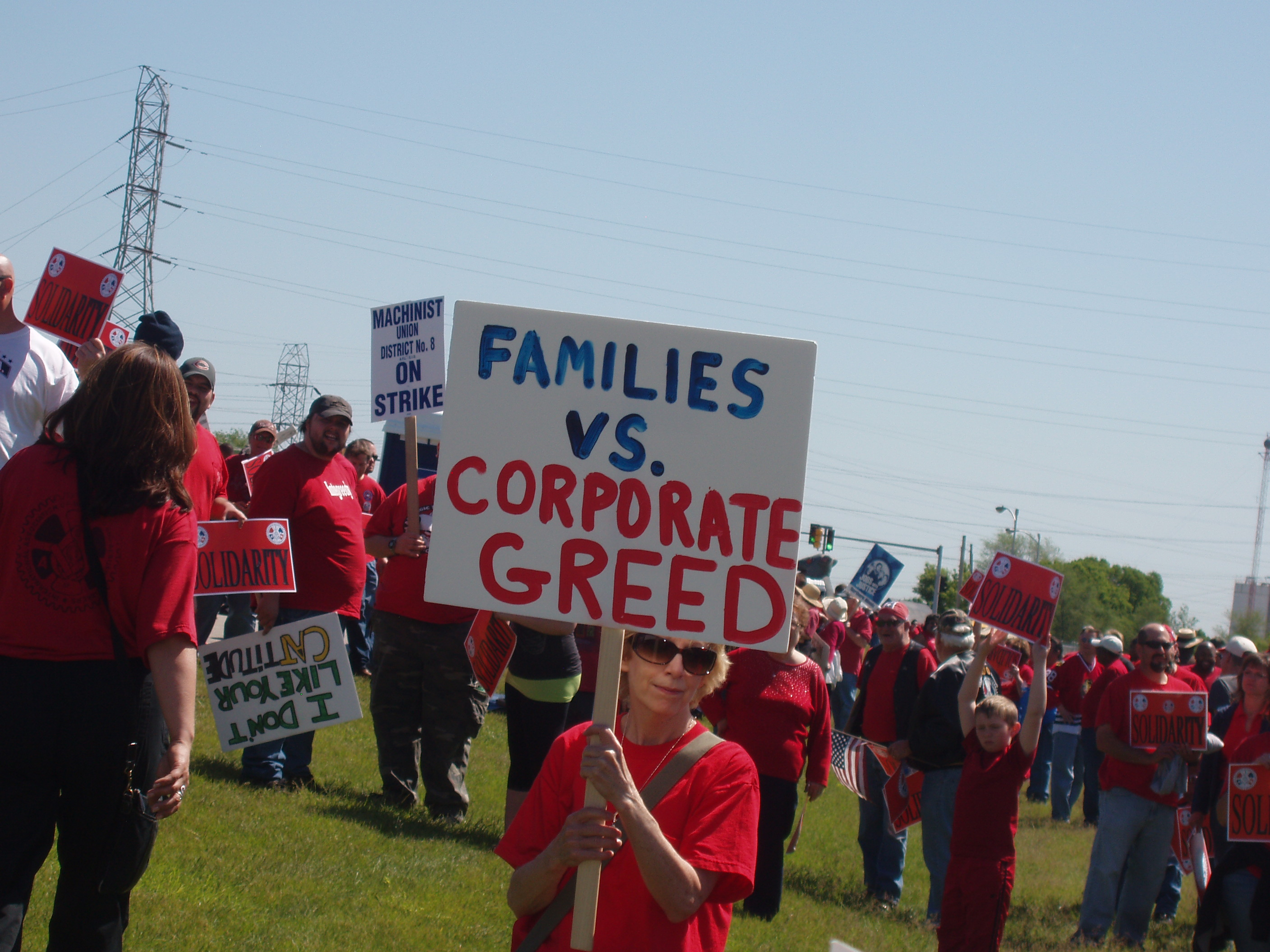 Iam Members Fight Caterpillar On Wage Freeze Industriall