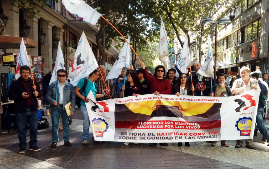 IndustriALL's affiliates in Chile mobilize for the ratification of C176