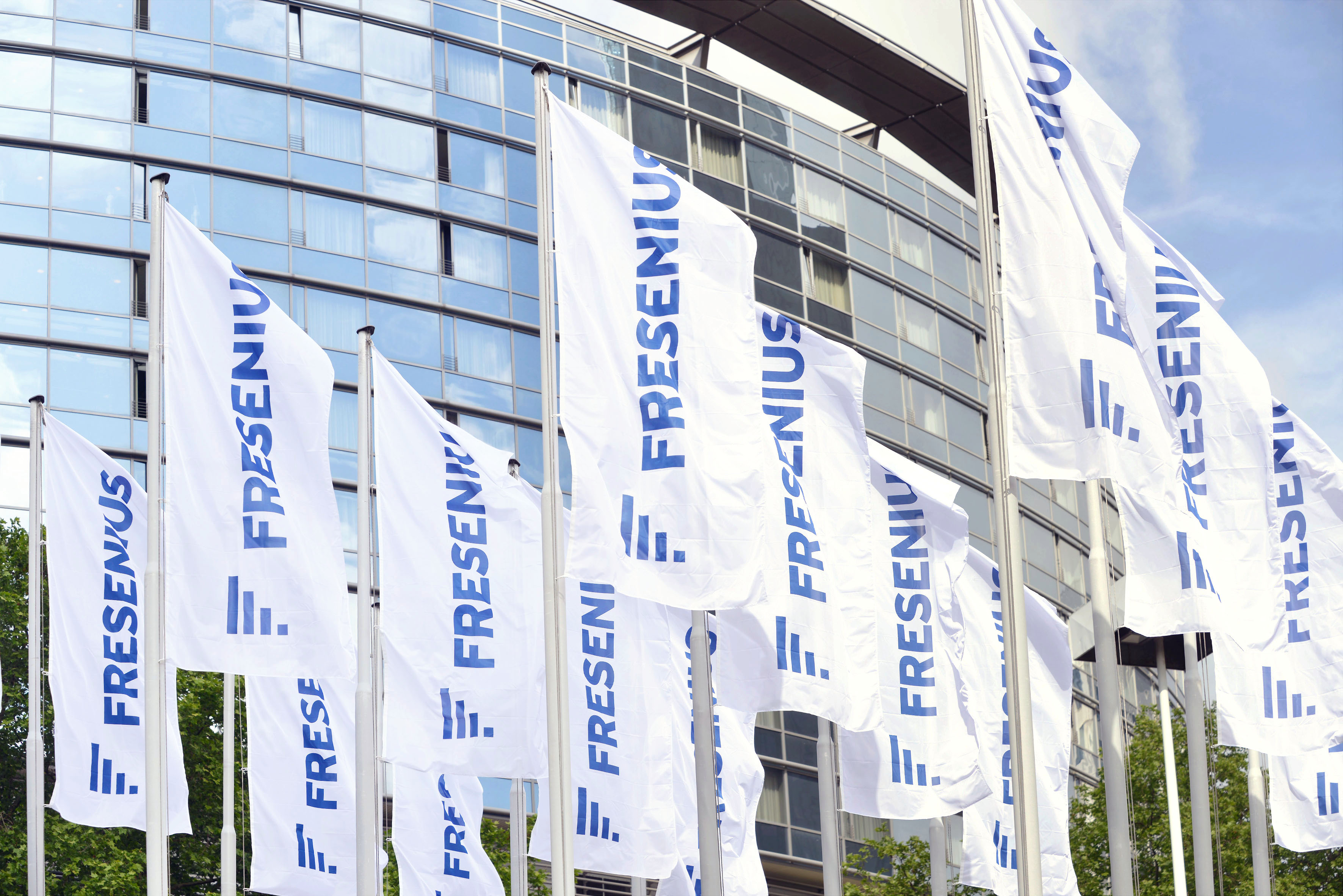 Fresenius Medical Care AG & Co. KGaA (Canlı Fresenius Medical Care Hisse Senedi) (Canlı FMEA Fiyatı ve Grafiği)