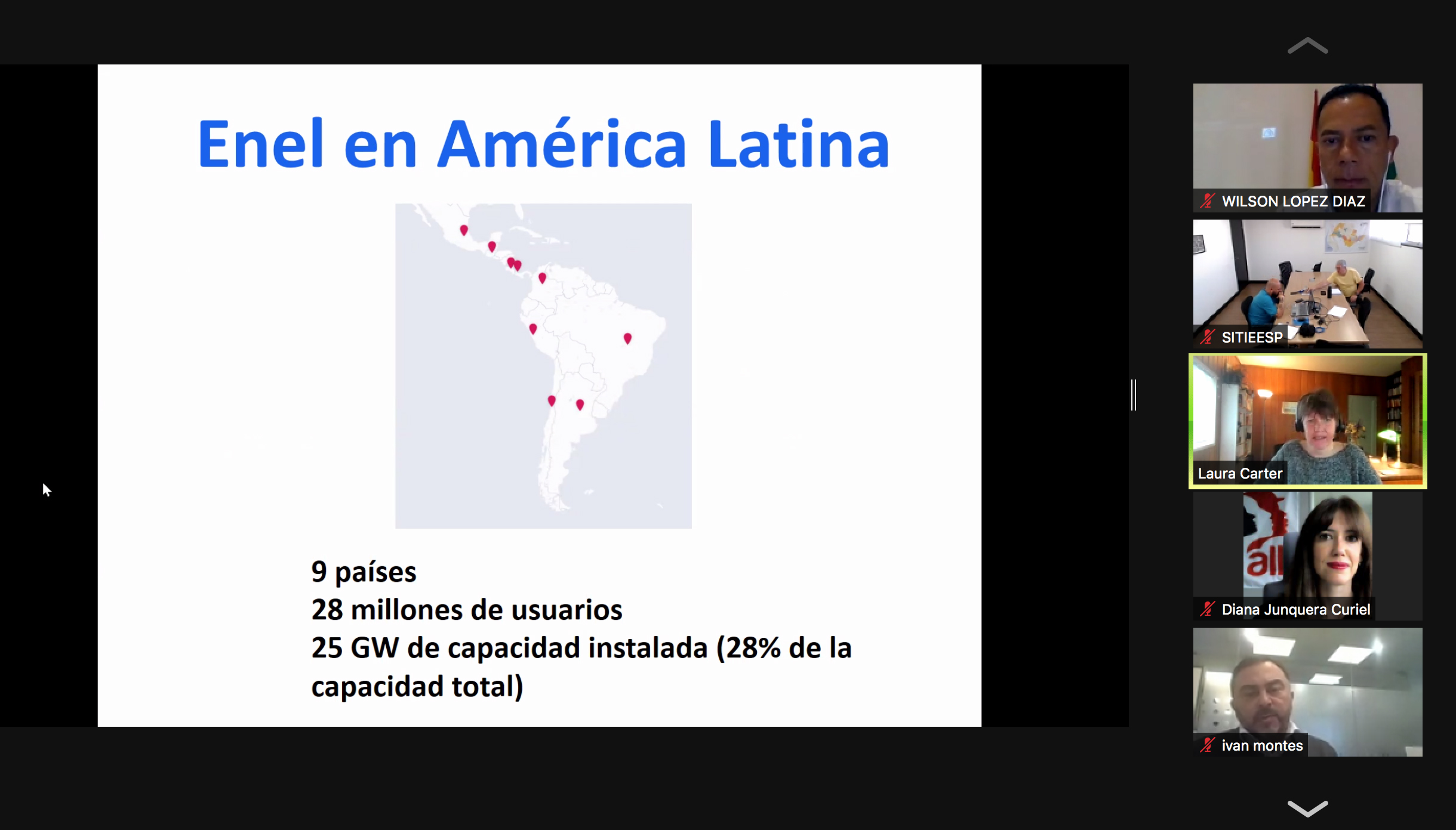 New Jersey Nets' Nenad Krstic, of Serbia, and Vince Carter, right, sit on  the bench during fourth quarter NBA basketball against the Dallas Mavericks  Tuesday, Dec. 5, 2006 in East Rutherford, N.J., image size:2439x1391