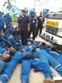 Classroom Refinery effective Oil services giant Schlumberger abusing agency workers in Indonesia |  IndustriALL