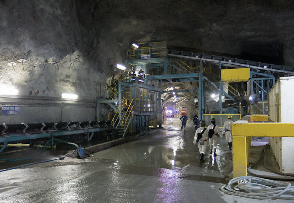 Cullinan diamond mine, 2014. Photo: Alex Derr, Flickr