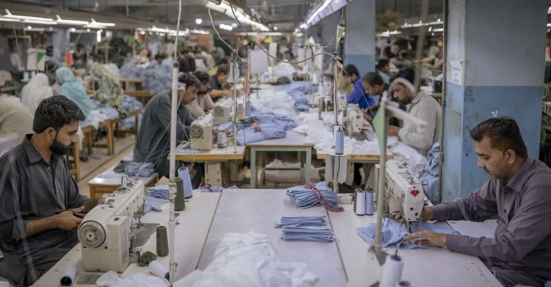Factory in Pakistan. Photo credit: ILO