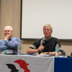 El secretario general de IndustriALL, Atle Hoie y el Director de IndustriALL para las industrias automotriz y aeroespacial,
Georg Leutert, hacen una presentación durante el seminario sobre derechos sindicales en México.