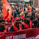 IG Metall members march at German auto industry protest. Breman. Image: IG Metallic