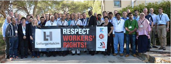 "Уважайте права трудящихся!"