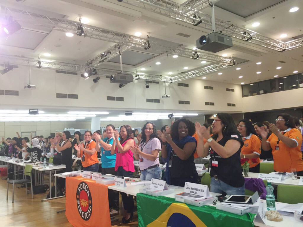Delegates of the Women's Conference vote for 40 per cent women representation in IndustriALL leadership and structures, Vienna, Austria, 16.09.2015
