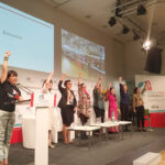 Les déléguées de la Conférence des Femmes votent pour une représentation de 40% des femmes dans les postes dirigeants et les structures d’IndustriALL. Vienne, Autriche, le 16 septembre 2015