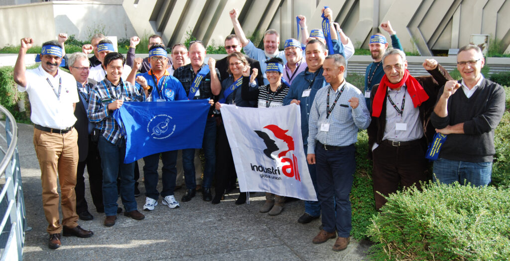 First global network formed at Saint Gobain