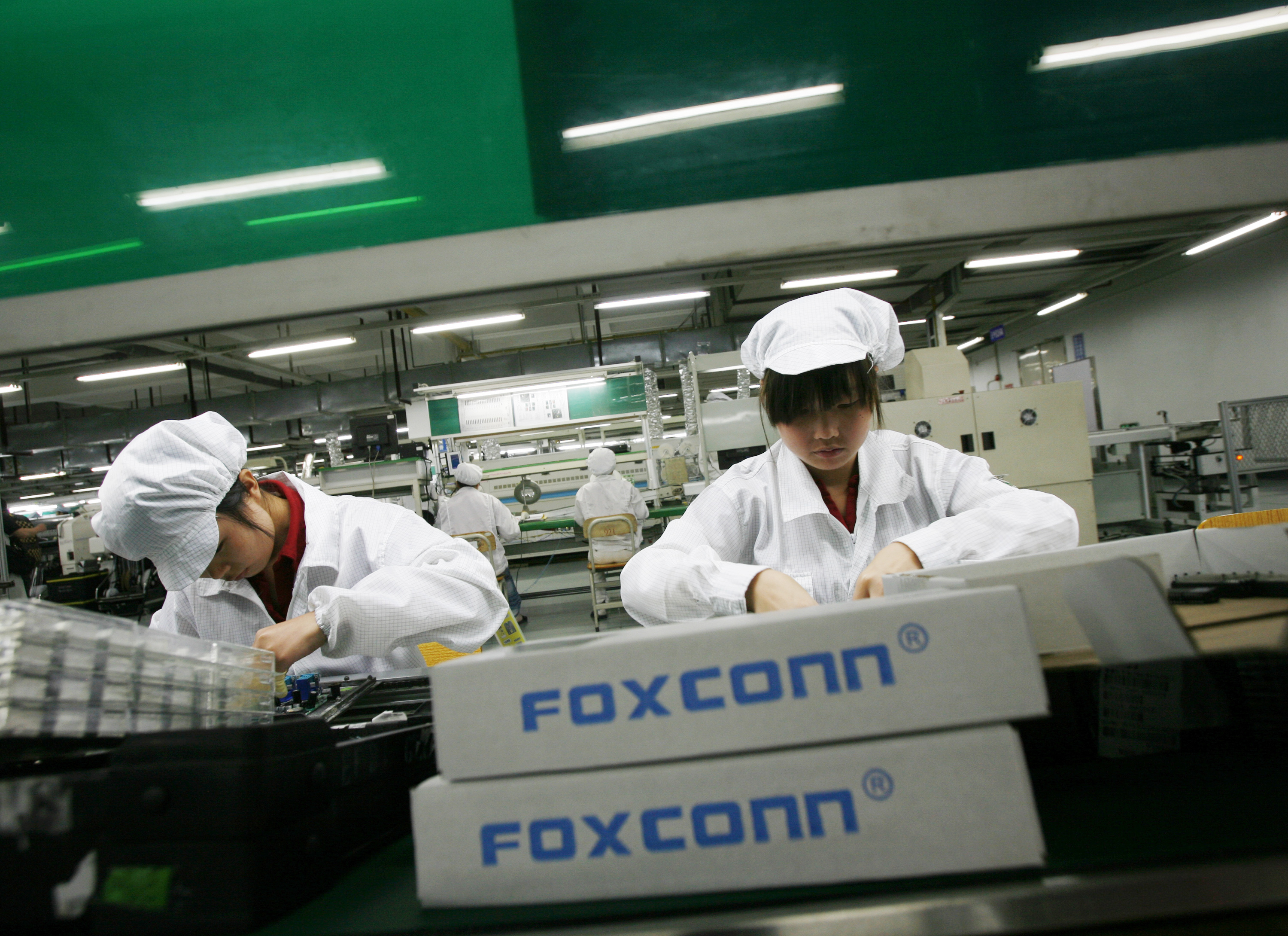 Para el 2020, Foxconn habrá reemplazado con robots la fuerza de trabajo en un 30% en las cadenas de producción. Reuters/Bobby Yip
