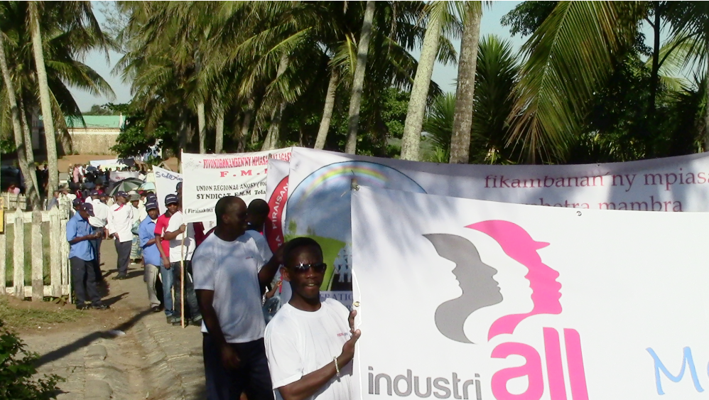 Los sindicatos se manifiestan en Madagascar por la pérdida de 900 empleos en la mina Ambatovy de Sherritt.