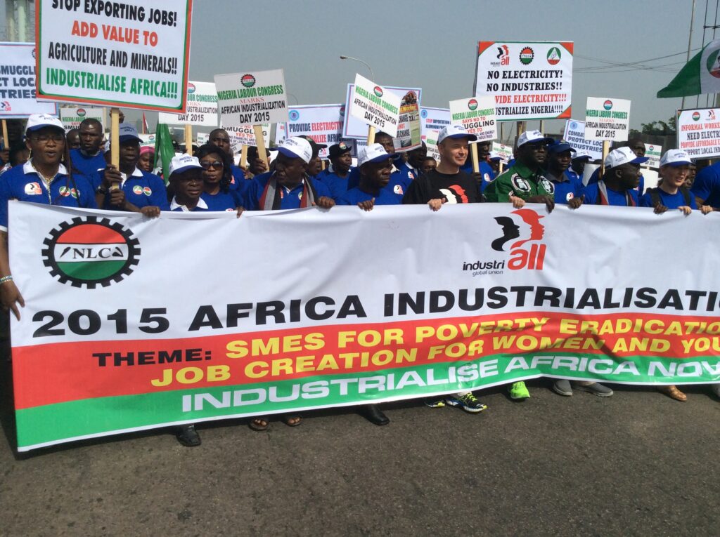 March by IndustriALL affiliates on the National Assembly in Nigeria