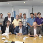 Генеральный секретарь IndustriALL Юрки Райна предостерег министра труда Хорхе Триака от ухудшения законодательства о труде и социальной защите в условиях экономического спада.