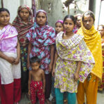 Anciens travailleurs de l’usine Tazreen Fashion, située à Ashulia, au Bangladesh