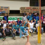 Trabajadores de Gerdau protestan frente a la empresa contra los despidos