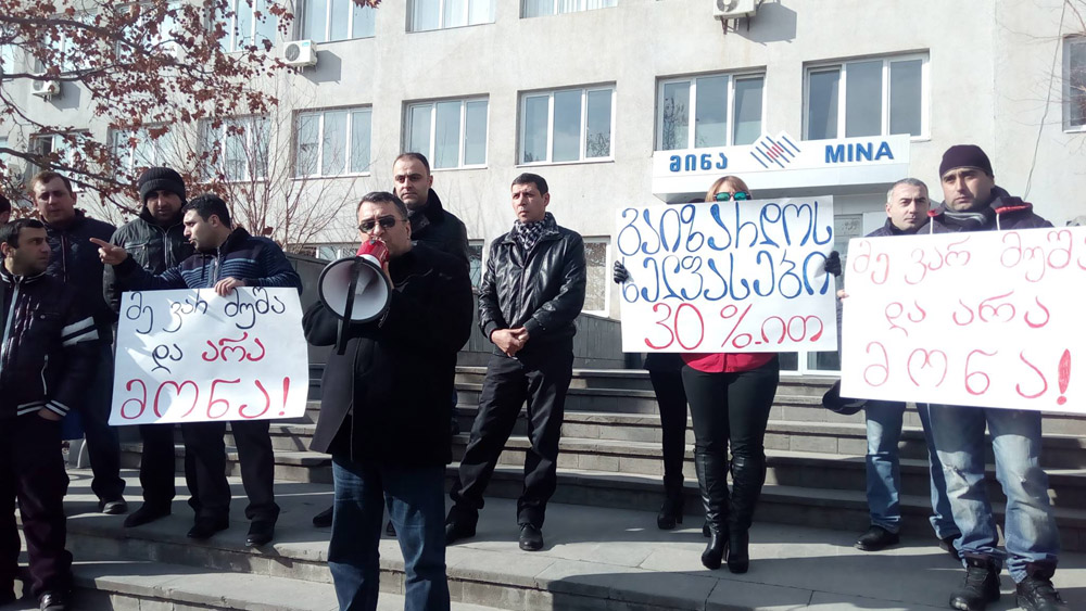 Le Président du TUMMCIWG, Tamaz Dolaberidze, énonce les revendications des travailleurs 