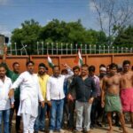 Члены INTUC во время забастовки