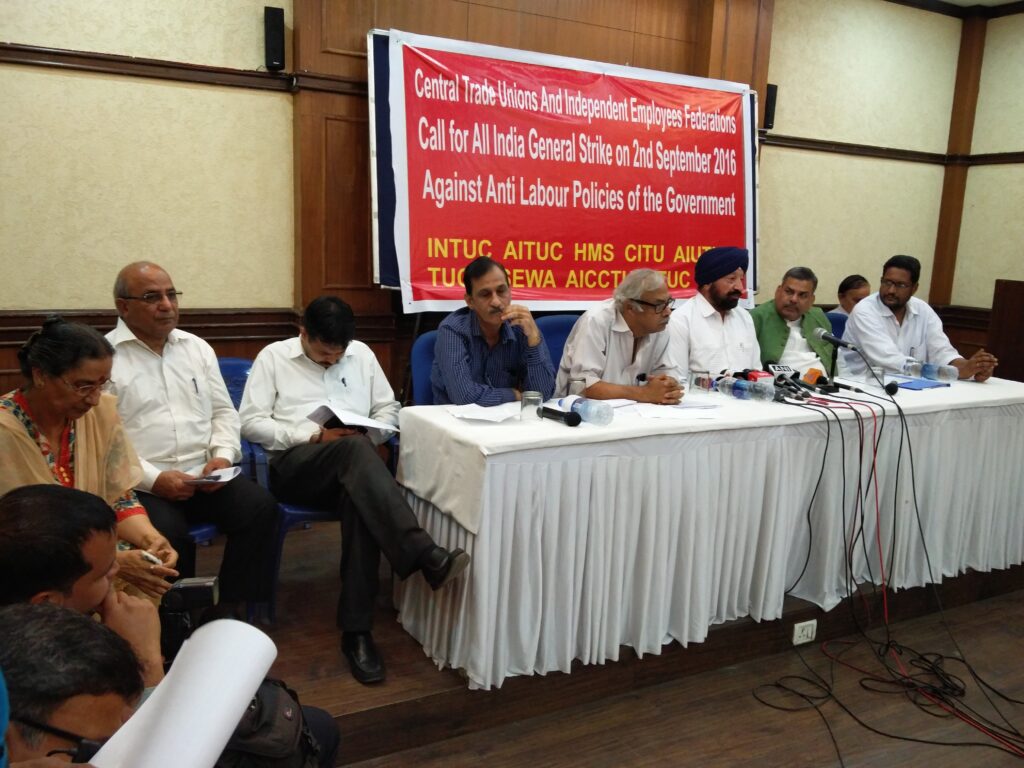 Union centres announce the general strike at a joint press conference in Delhi