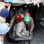 Десять шахтеров погибли и еще 27 остаются заблокированными в угольной шахте Аль-Хусаини в местечке Доли, провинция Оракзай, Пакистан.