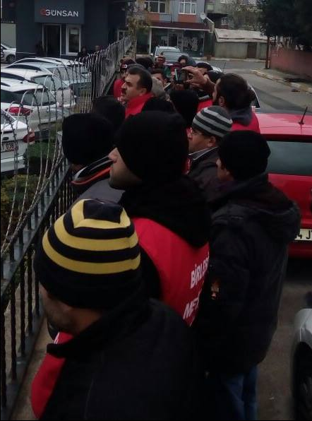 Рабочие протестуют против Günsan Elektrik, Турция