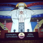 Sur commande de l’ICEM, l’artiste américain Mike Alewitz a produit une série de peintures murales commémoratives pour la ville de Slavoutytch en 1996.