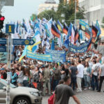 Des milliers de personnes sont descendues dans la rue de Kiev, le 6 juillet, pour protester contre l'austérité. 