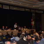 Президент USW Джерард обращается к участникам конференции