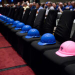 Дань памяти погибшим работникам бумажной промышленности