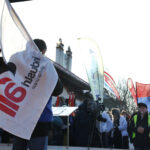 Представители IndustriALL были там, чтобы поддержать демонстрацию рабочих Richard Fritz в Венгрии.