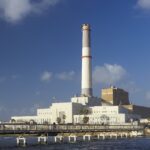 Centrale électrique de Reading implantée à Tel Aviv. Photo: Andrew Shiva via Wikimedia Commons
