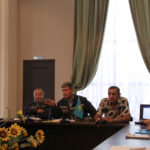 Los miembros del Sindicato de Trabajadores Metalúrgicos de Zhaktau están negociando con la dirección