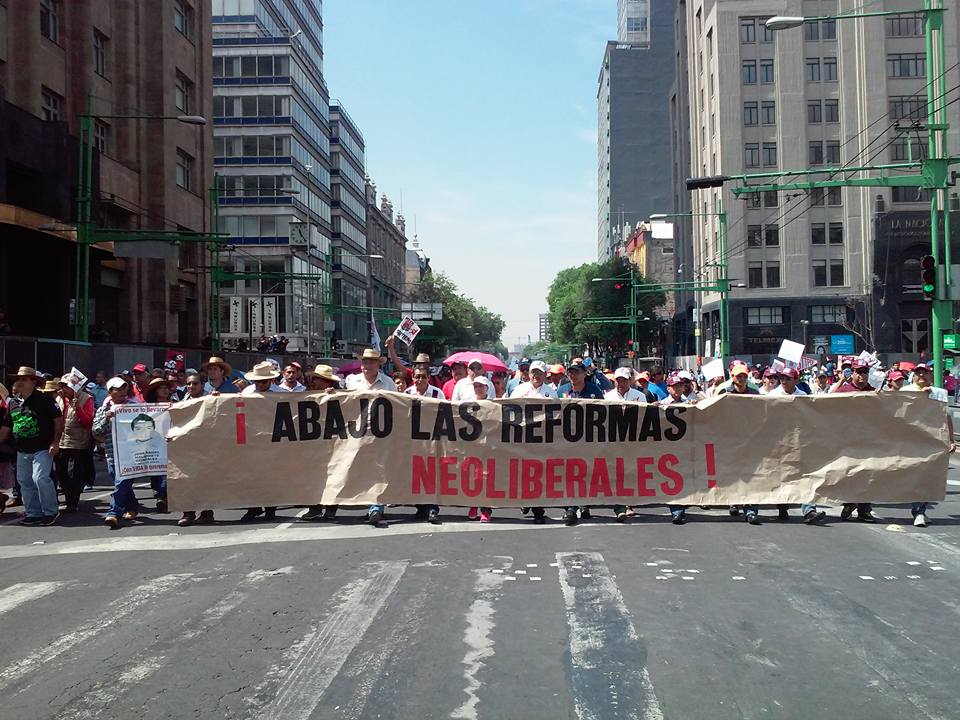 Демонстрация членских профсоюзов IndustriALL в Мехико. Фото из архива.
