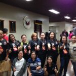 Femmes d’IndustriALL dans les Philippines célébrant la victoire au Sénat 