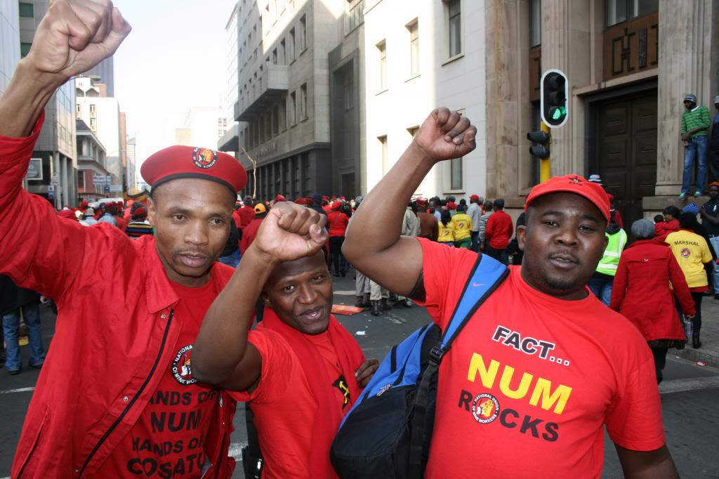 NUM members demonstrate. Photo: NUM
