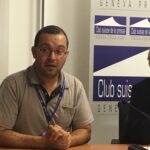 Raouf Mellal parle de la répression qu’il subit en tant que leader syndical en Algérie, lors d’une conférence de presse à Genève, le 13 juin