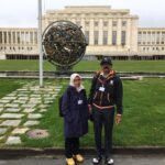 Victimes de l’amiante, Siti Kristina (à gauche) et Rajendra Pevekar (à droite) à l’extérieur des Nations Unies à Genève, en Suisse.