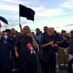 Генеральный президент OWTU Ансель Роже объявляет о победе профсоюза в переговорах по вопросу увеличения заработной платы работников Petrotrin. Фото: OWTU