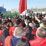 Police attacking marching workers on 26 December (photo Birlesik Metal)
