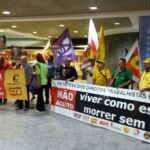 Los trabajadores celebraron la suspensión como una primer victoria, dentro del plan de acción que desarrollan para que abandonen el proyecto de reforma de pensiones