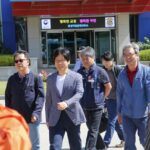 Брат Хан покидает стены тюрьмы