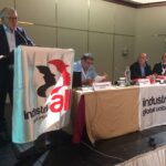 Nicolas Schmit, el ministro de Trabajo de Luxemburgo, en la reunión.