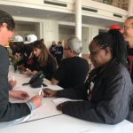 В конечном итоге руководство Shell поручило нескольким сотрудникам выслушать истории профсоюзных представителей о нарушениях прав рабочих.