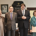 Встреча с министром труда д-ром Попалзаем