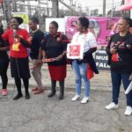 Члены NUMSA во время панихиды по Тембисайл Йенде. Фото: Фонд имени Тембисайл Лючии Йенде